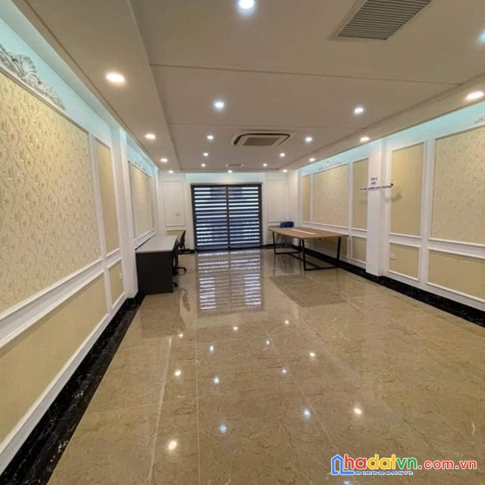 Bán nhà mặt phố trung kinh, cầu giấy 50m, 4 tầng, mt 4m. giá: 25 tỷ