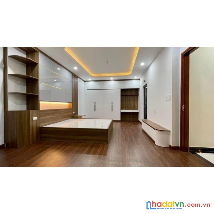 Bán nhà mặt phố xã đàn, đống đa 33m, 3 tầng, mt 4.4m, giá: 16.5 tỷ