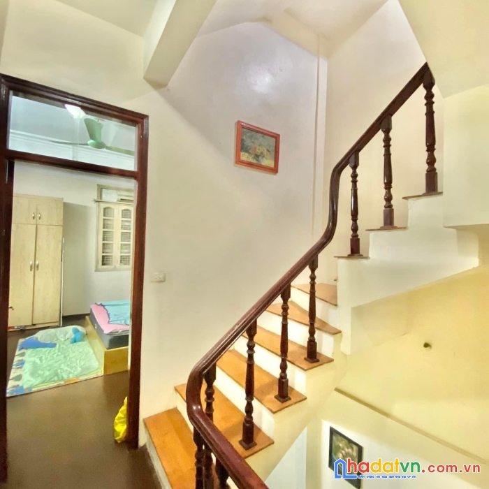 Bán nhà phố kim ngưu, hai bà trưng. dt 60m2, 4 tầng, mt 4.8m. giá: 7.5 tỷ.