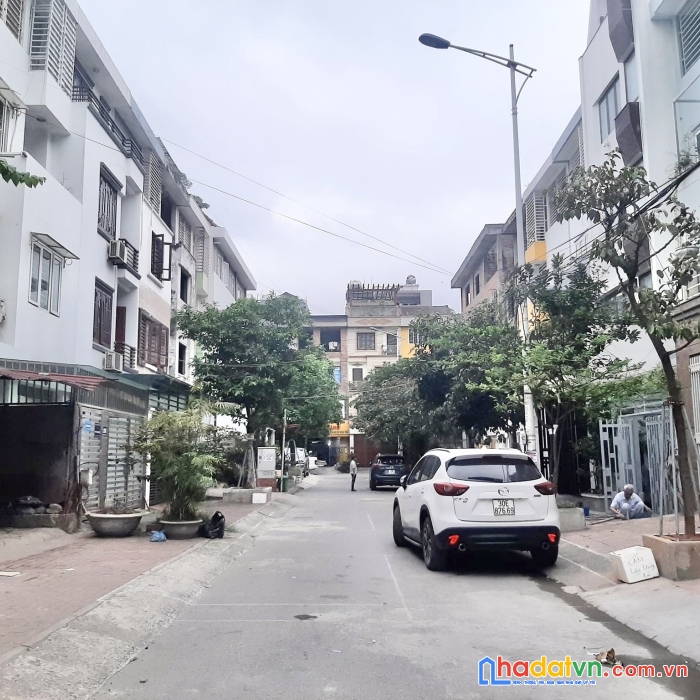Cc bán lk khu đô thị văn khê, 83m2, 5 tầng,kd,gara, nhà hoàn thiện, 10.6 tỷ.