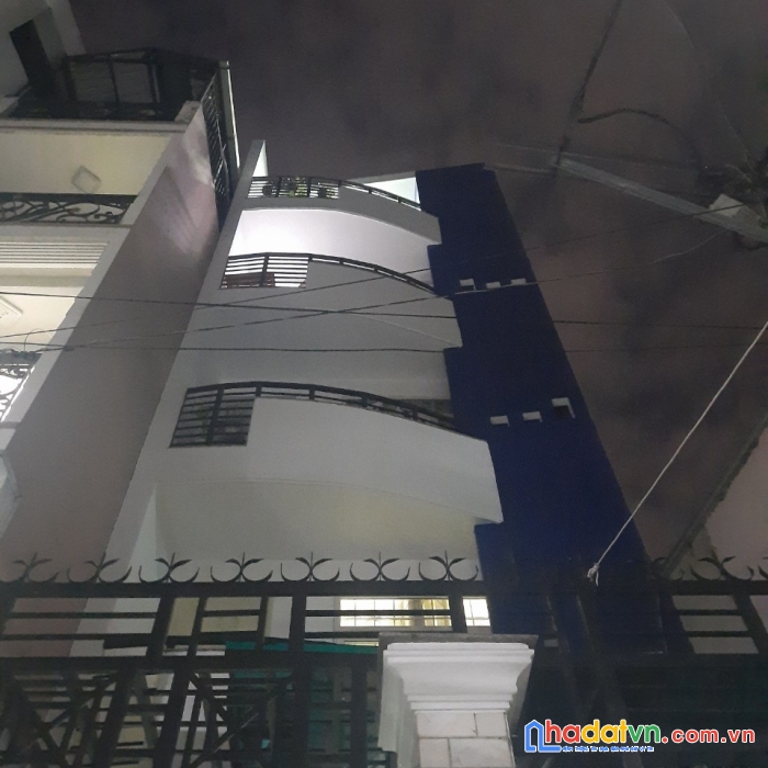 Gấp bán nhà hxh vip nguyễn thiện thuật q3, ngang gần 5m, 5 tầng btct, nhỉnh 9 tỷ