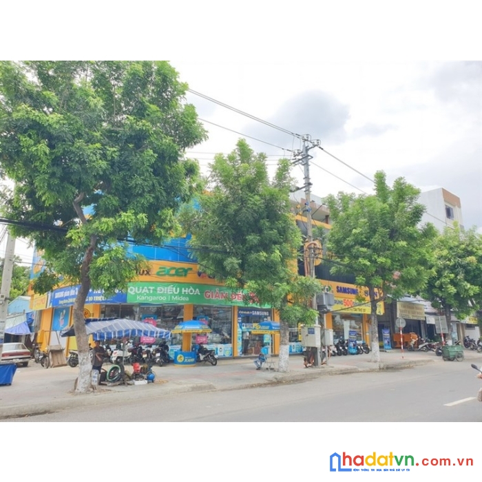 Chuyển nhà mới cần bán căn nhà đẹp 3 tầng đang ở thanh khê