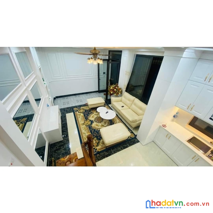 Ngõ thông – nhà đẹp – lô góc – nội thất 5 sao