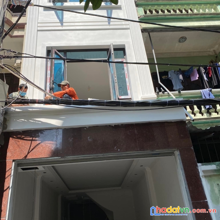 Bán nhà đặng thuỳ trâm, cầu giấy: 10,5 tỷ, nhà mới, dt 39m2, kinh doanh 5 tầng, oto tránh, nhà