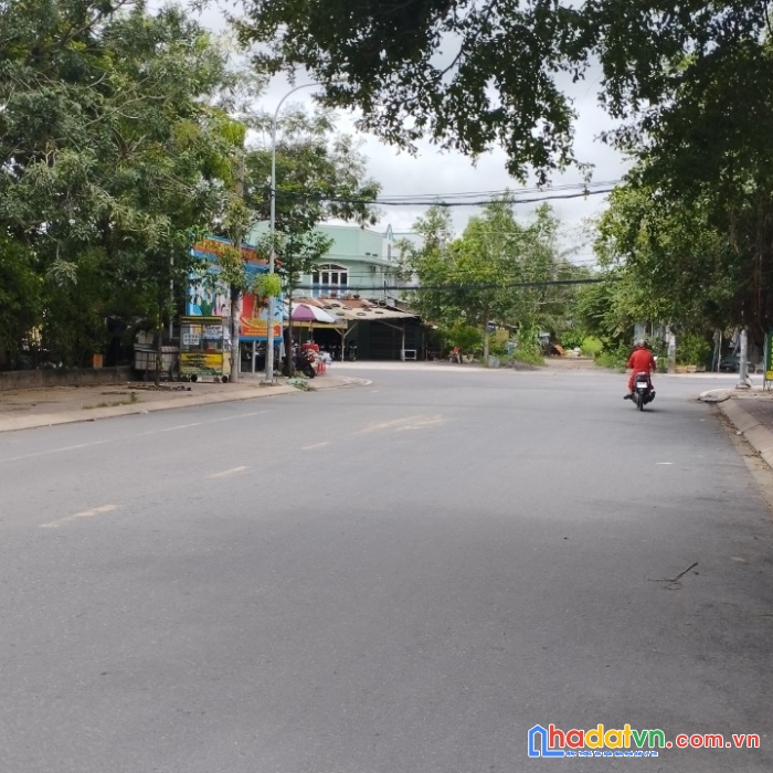 Bán nhà mt gần phạm thế hiển, khu phân lô, không ngập, 90m2, 9 tỷ 5 tl.