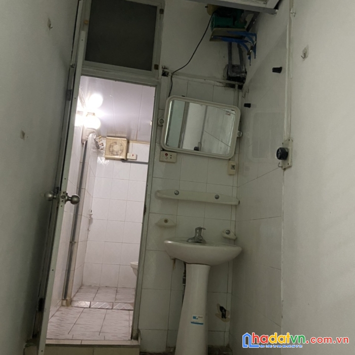 Bán gâp nhà tập thẻ thành công 46m2, 1.75 tỷ thích hợp hộ gia đình, ô tô đỗ tận cửa, dắt xe máy