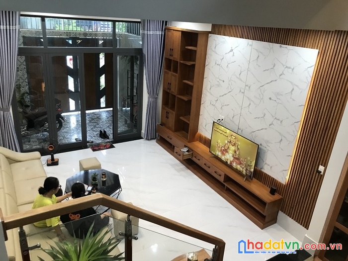Nhà mặt tiền 3 tầng nguyễn huy tự gần kinh dương vương, tặng nội thất