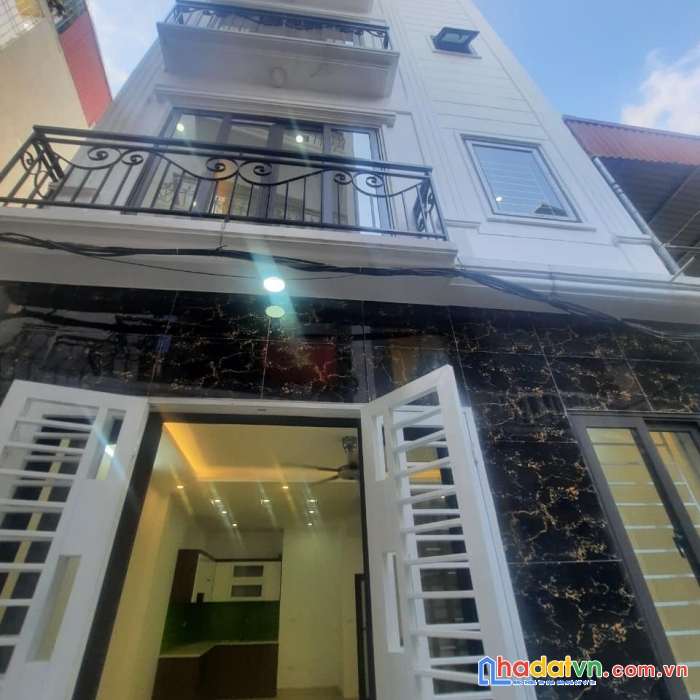 Bán nhà bạch mai gần oto 65m chỉ 4 tỷ 400