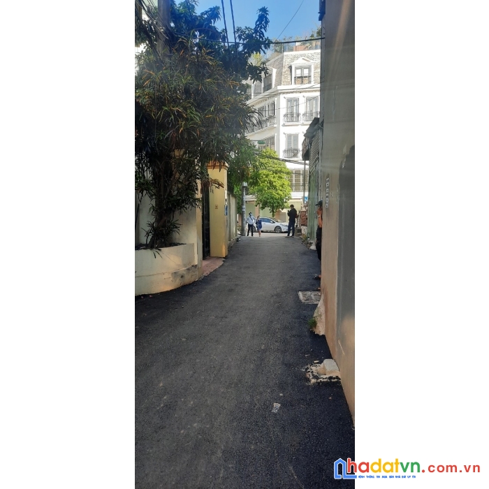 Nhà 5 tầng phố lê đức thọ- 40m, lô góc, kinh doanh, ô tô, giá 4.9 tỷ.