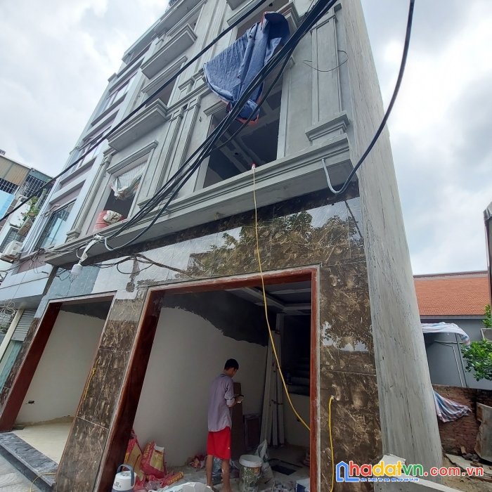Bán nhà phố đàm quang trung, dt 30m2, 5 tầng, mt4.3, giá nhỉnh 3 tỷ.