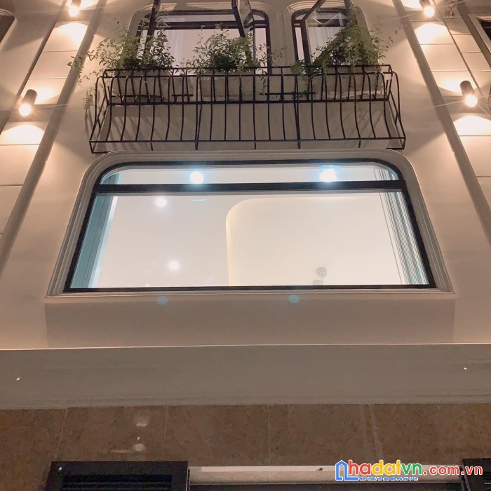 Bán nhà quận 4 - dt 5,2 x 20 - 5 tầng - 7,8 tỷ