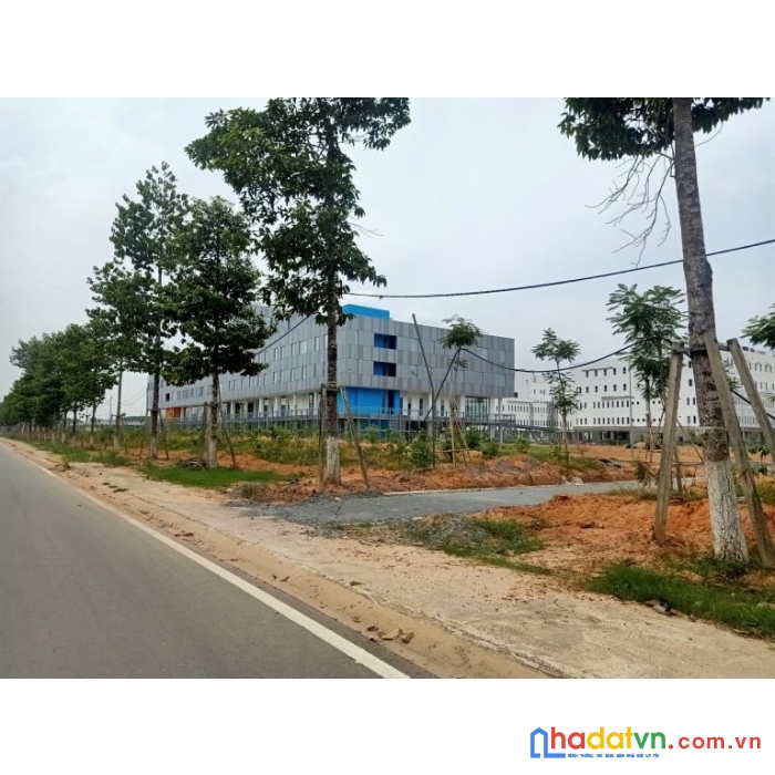 Bán lại 2 lô đất mặt tiền đường 62m sát cụm kcn lớn nhất bd giá 1.9 tỷ 