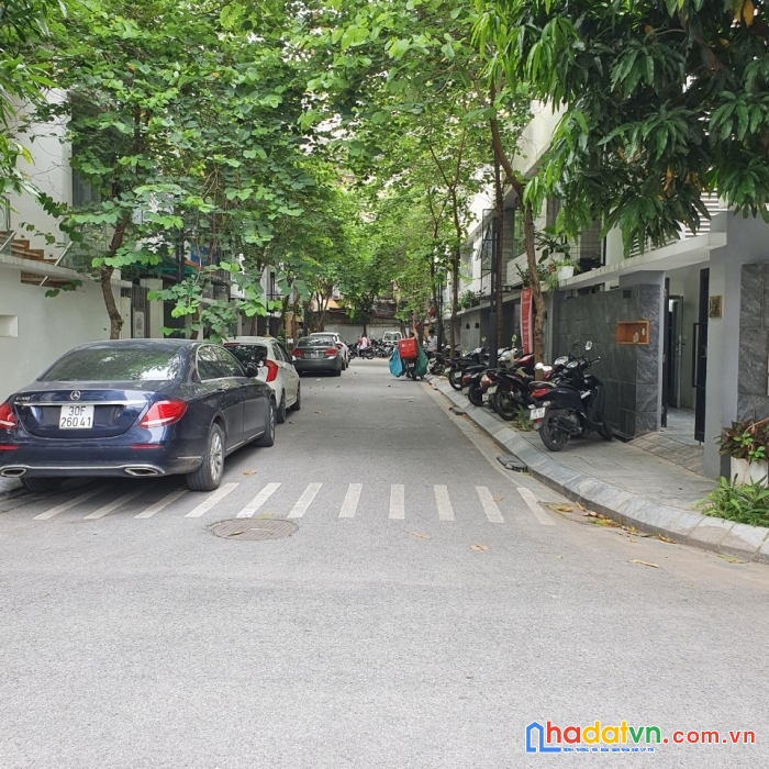 Chính chủ cho thuê t1 nhà liền kề 82 nguyễn tuân, thanh xuân dt65m2 giá 18tr/th
