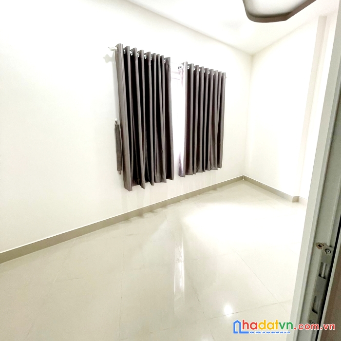 Khủng long 90m2, ngang 10m, cho thuê 25tr, lạc long quân tân bình chỉ 7.2 tỷ