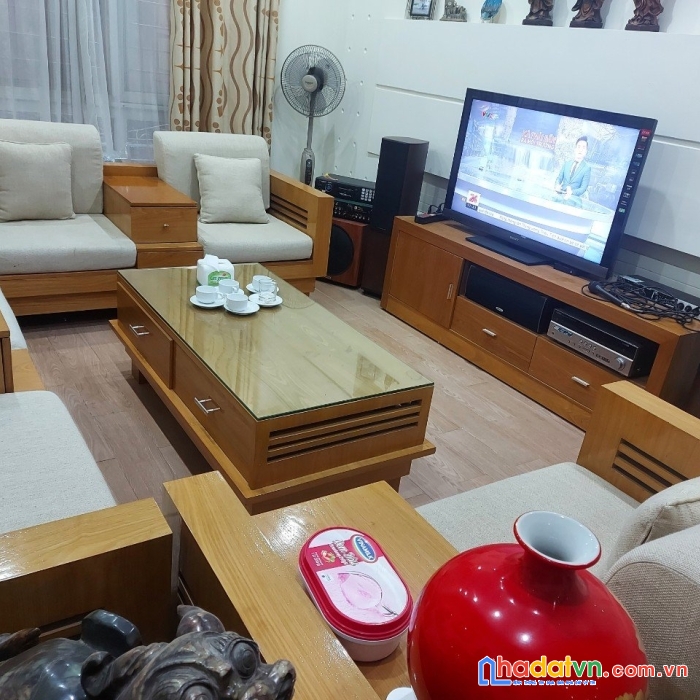 Chính chủ bán nhà tại ngõ 575 kim mã dt73m2x5 tầng 2 mặt thoáng giá 13.8 tỷ lh 098 398 9799