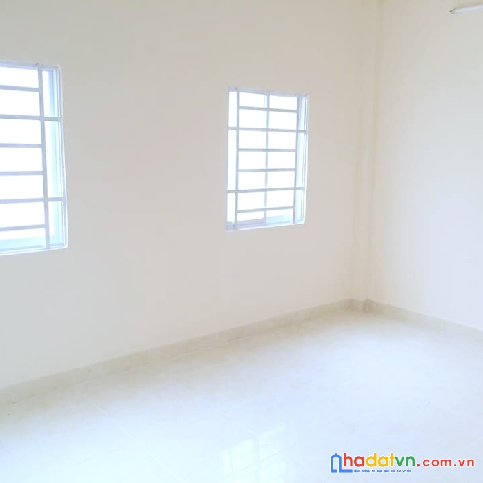 Hàng tuyệt chủng 90m2, ngang 10m, dòng tiền 25tr, lạc long quân tân bình chỉ 7.2 tỷ