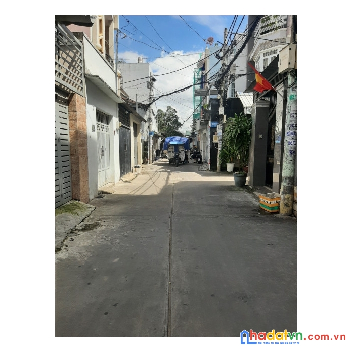 Bán nhà chính chủ hxh thông phú thọ hòa quận tân phú giá chỉ hơn 8 tỷ.