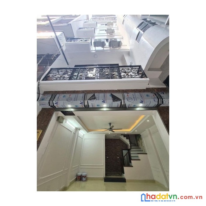 Bán nhà quan nhân 70m2, 4 tầng, 6.3 tỷ 
nhà siêu đẹp- nội thất sang, xịn, mịn- ô chờ thang máy -