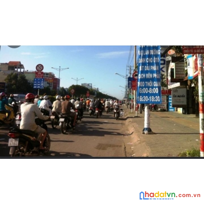 Bán nhà trường chinh hẻm xe hơi thông, q12, 74m2 chỉ 5,6tỷ ngang 5,4m.
