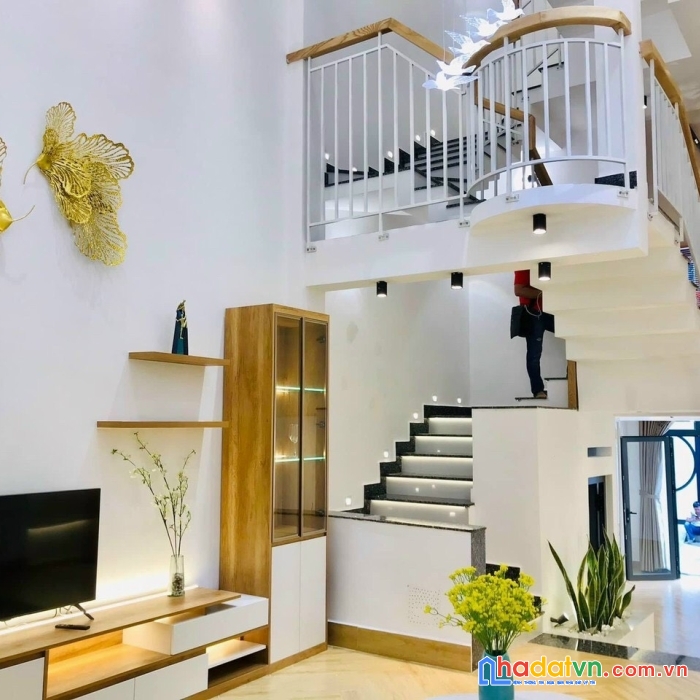 Nhà mới đẹp, 4.6x15.5m, bình thạnh, 8.1 tỷ, hẻm 280 bùi hữu nghĩa