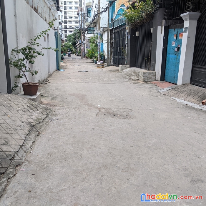 Chính chủ cần bán gấp nhà quận 7-trần xuân soạn 4 tầng-xhx-btct-nở hậu .56.6m2. chỉ 5 tỷ.