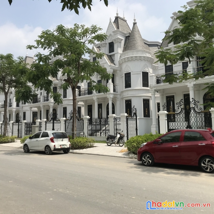Bán nhà mặt phố yên hòa tây hồ 335m 4t mt12 82.5 tỷ biệt thự ciputra - 3 ô tô tránh - vỉa hè -