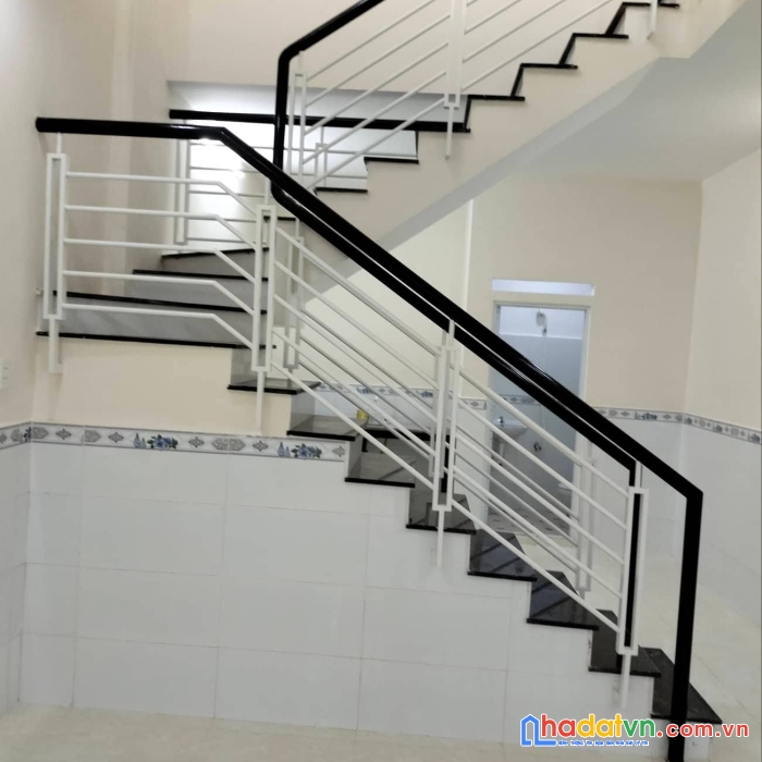 Ngộp bank cần   bán gấp nhà,4x10,kp4,đht06
