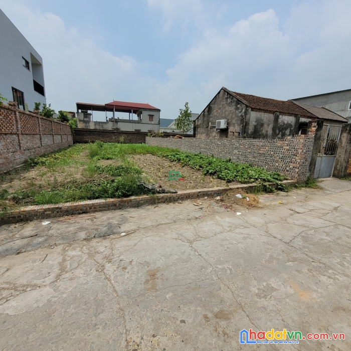 Bán đất nền xuân nộn – 100m2 – đường 4m thông sát bìa làng