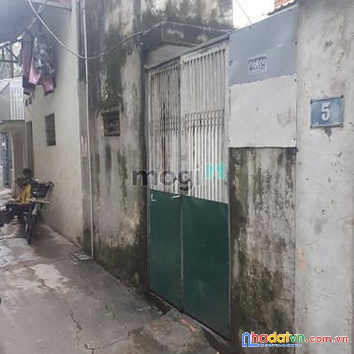 Bán gấp mảnh đất ngõ 28 tứ liên giá 4,5 tỷ, dt 65m2, oto đỗ rất gần