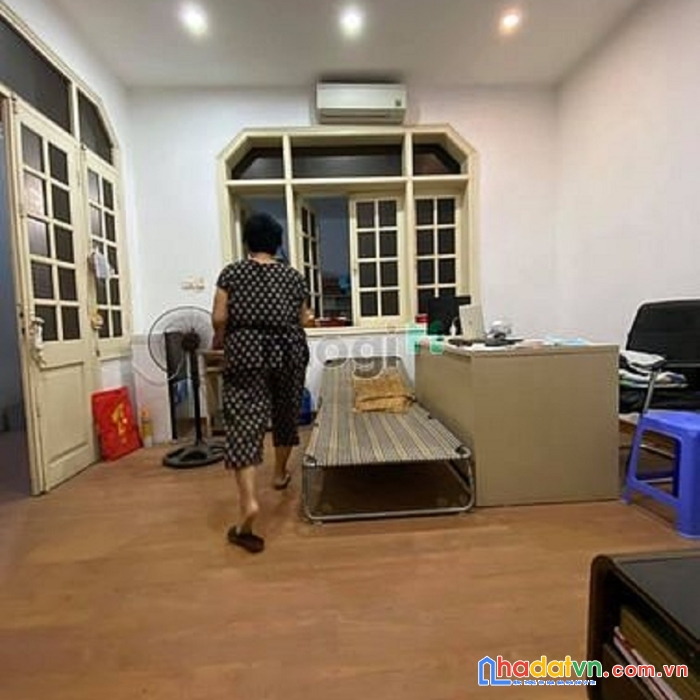 Bán nhà tây hồ mặt phố thụy khuê giá 7,9 tỷ, mt 4,1m, kd cực tốt