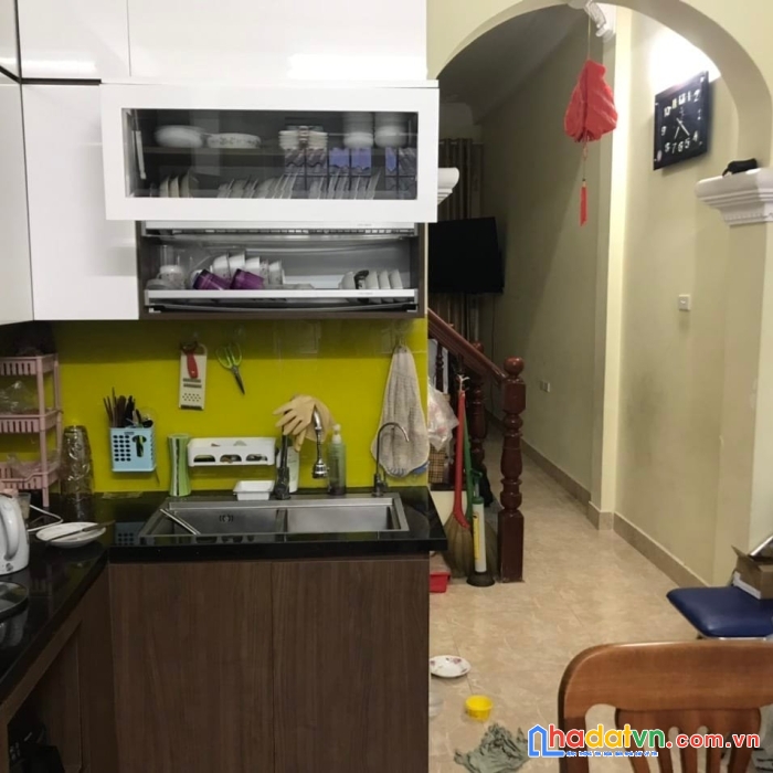 Bán gấp nhà đường láng 70m – 5 tầng - ngõ rộng gần phố  giá chỉ 5.8 tỷ.