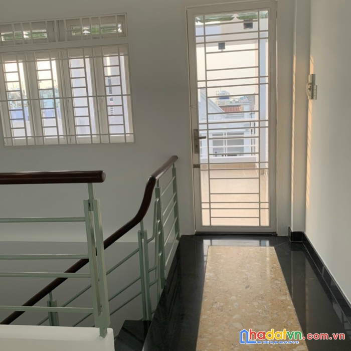 Nhà hẻm 4m  trần bình trọng, 4.2 x 11m, 3 lầu, 5.7 tỷ, gò vấp