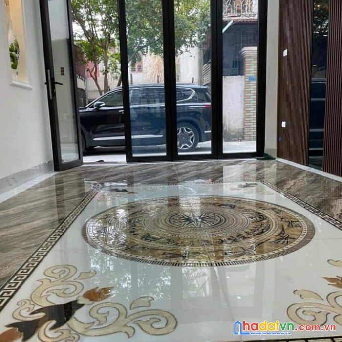Bán nhà ngõ 298, phố ngọc lâm, long biên, hà nội. 76m2 x 4t, giá 6.5 tỷ, lô góc, ngõ thông, 3 mặt