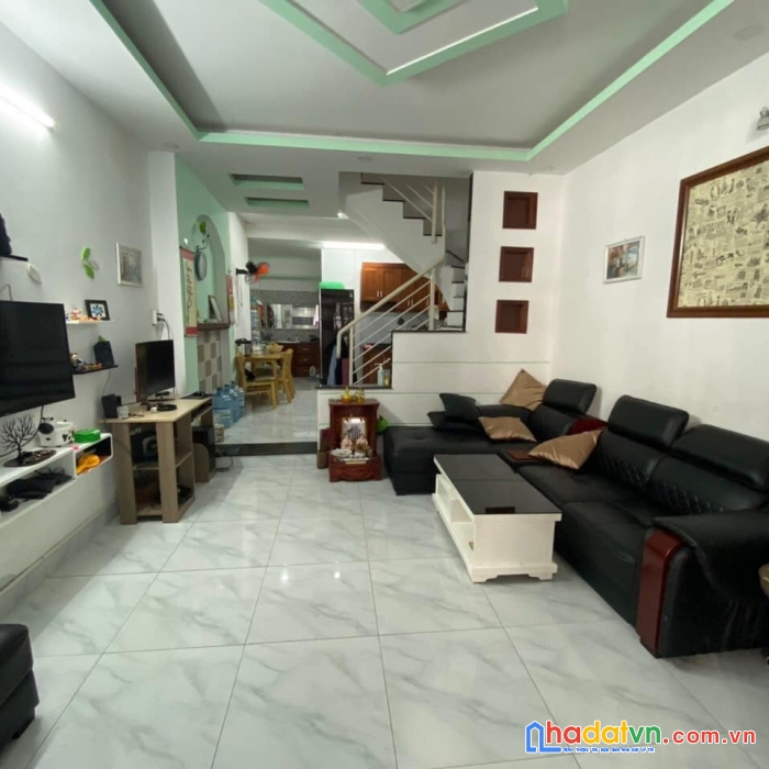 Hxh trương thị hoa 50m2 btct 2 tầng  ngay siêu thị metro