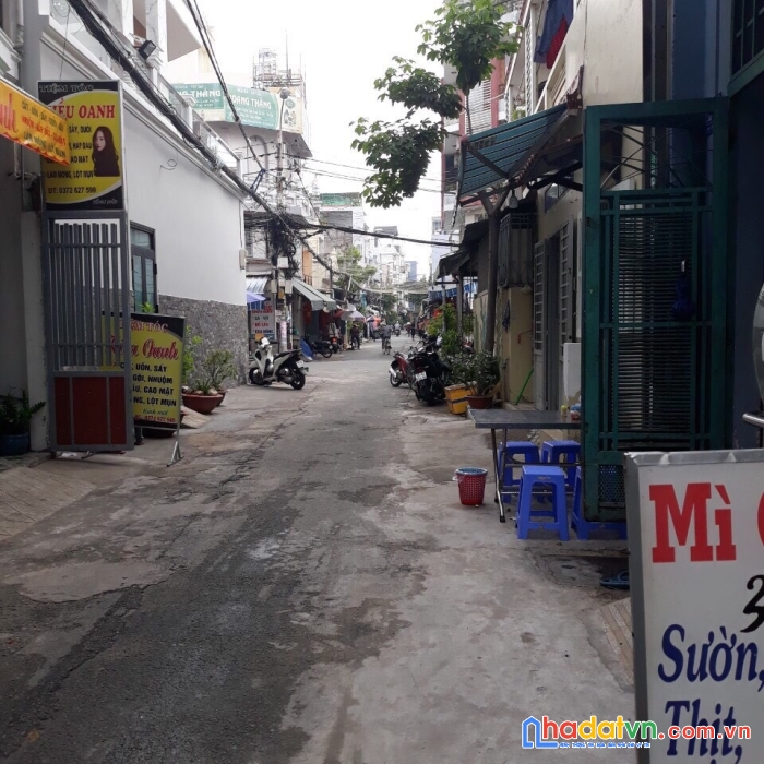 Chính chủ cần bán nhà mặt tiền vị trí đẹp tại tp hồ chí minh