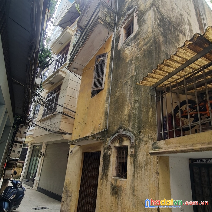 Thanh xuân – lô góc – kinh doanh online – tương lai sáng ngời.
