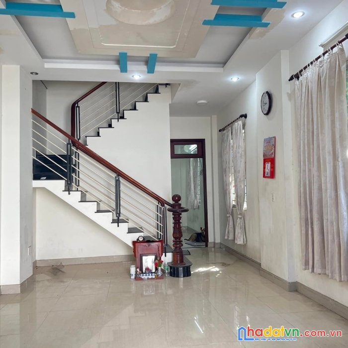 Bán nhà nguyễn văn trỗi, dt60m2 chỉ 9.5 tỷ, 4 tầng đẹp kiên cố, hẻm oto