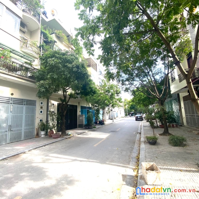 6 tỷ 500 triệu, 50m2 , 4 tầng , phân lô vỉa hè kinh doanh - kđt mậu lương hà đông.