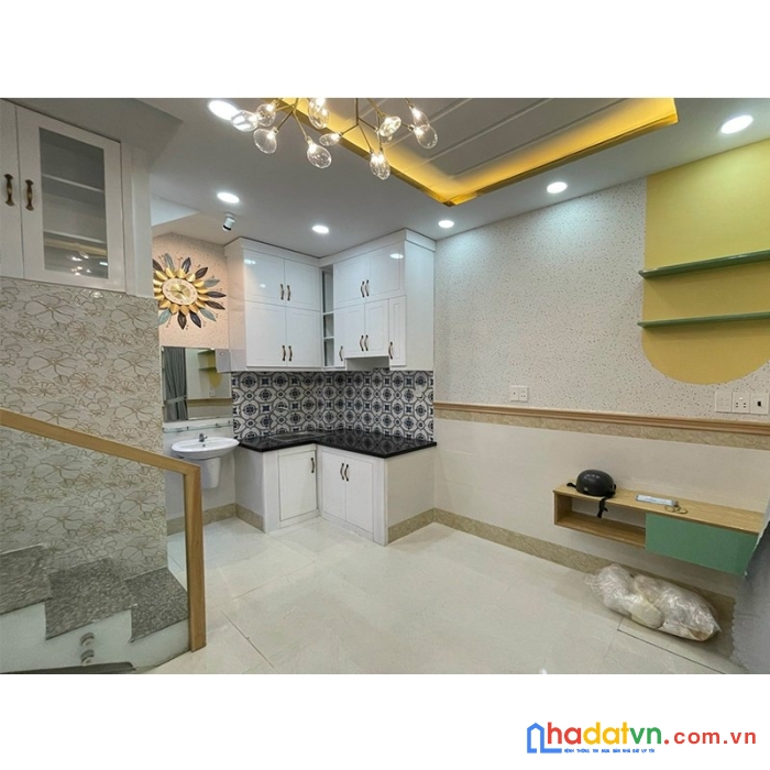 Bán nhà hxh, gần chợ thủ đức, tp thủ đức, 55m giá 3,85 tỷ .