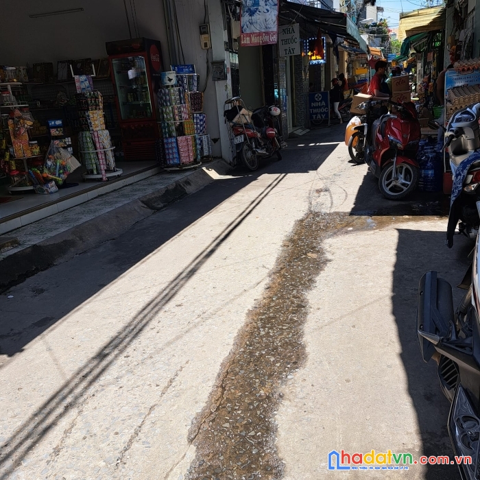 Chính chủ ngộp bank gấp nhà quận 7-huỳnh tấn phát-71m2. chỉ 6 tỷ. shr. cách hxh 10m