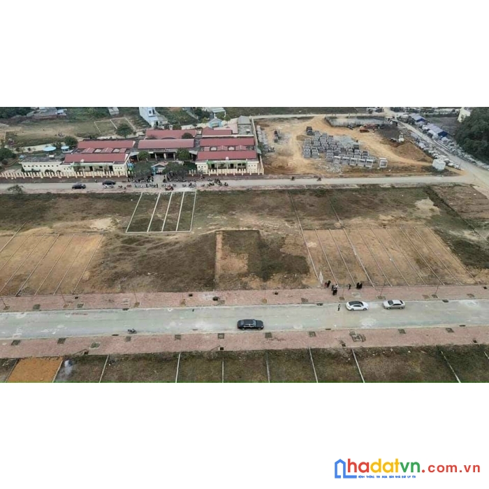 Bán mặt đường tỉnh 420 giáp khu công nghệ cao, bình yên, 150m2, 6m tiền, nhỉnh 5 tỷ.