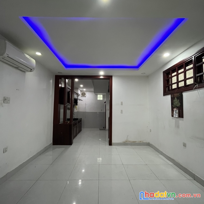 Bán nhà tân phú âu cơ hxh 4 tầng btct 40m2 nhỉnh 5 tỷ