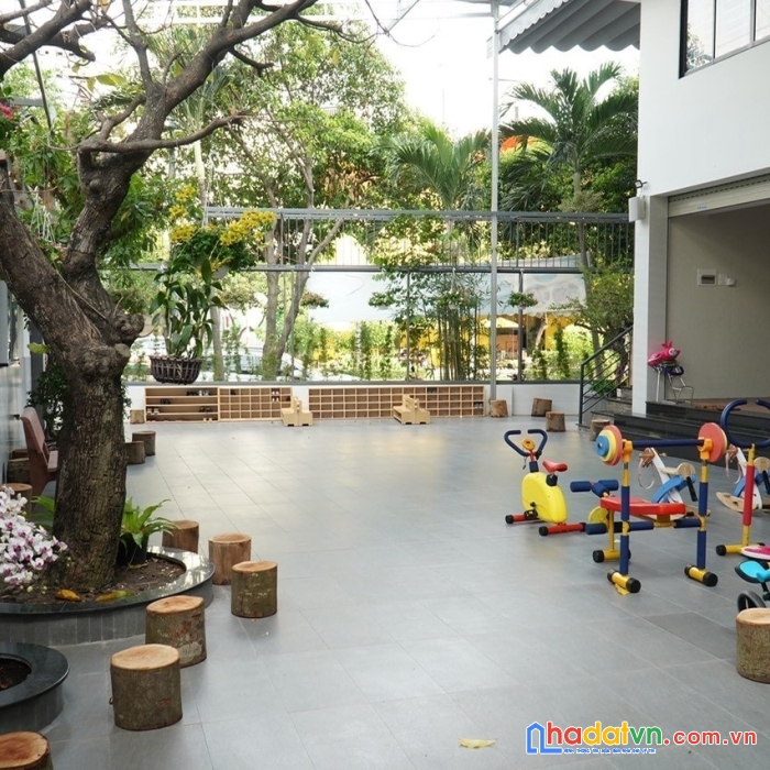 Mặt tiền, lô góc nhiêu tứ, phú nhuận 120m, 7x19m, 30 tỷ