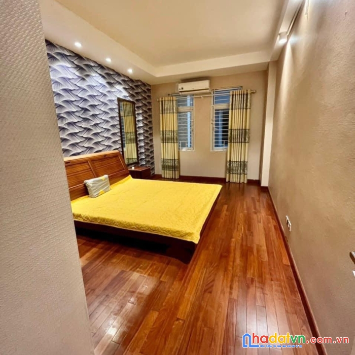 Lô góc, siêu thoáng nhà 5 tầng đường mỹ đình, ô tô.