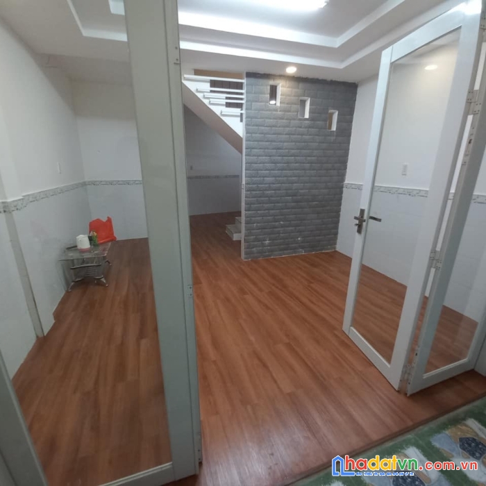 Nhà hẻm cách mạng tháng tám phường 4 tân bình nở hậu 43m2  nhỉnh 4 tỷ