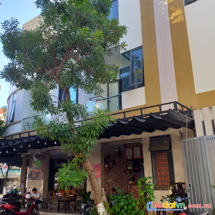 .nhà mân thái, trần duy chiến, lô góc, 270m2