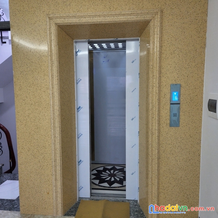 Bán nhà mặt phố võ chí công 104m 9t mt 5 giá 34.8 tỷ tổng 30 phòng khép kín ngõ thông kinh doanh.