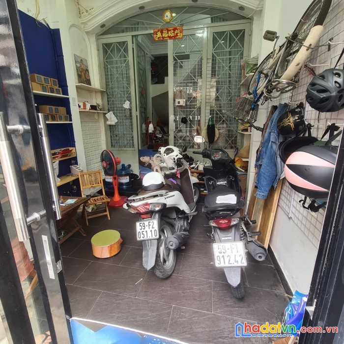 Bán nhà huỳnh văn bánh, p.14, q.phú nhuận, dt 42m2, giá 8 tỷ