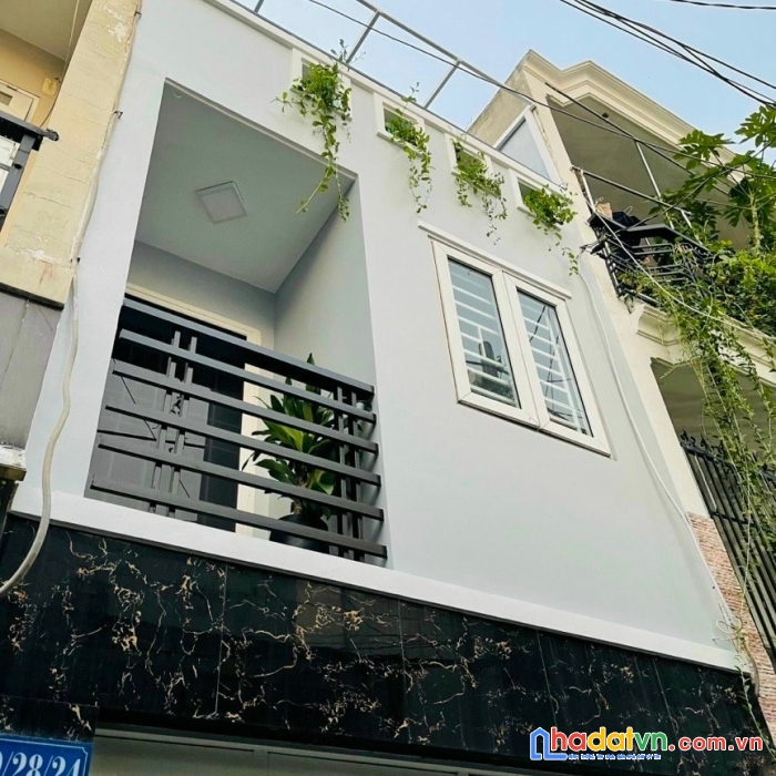 Bán nhà mt nguyễn tất thành 4 x 13 - xd 4 tầng - 12 tỷ. lh 0906889890