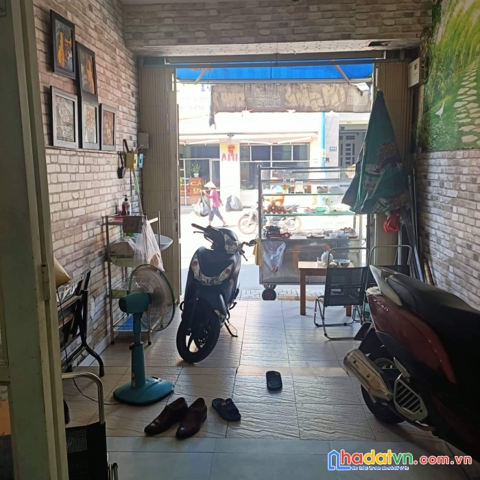 Bán nhà mt tth07, chỉ vài bước ra metro q12 chỉ nhỉnh 4 tỷ.